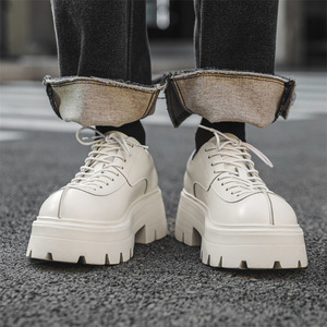 Chaussures de luxe pour femmes, chaussures décontractées tendance à lacets pour hommes, à bout rond et plateforme pour augmenter la taille - Product Image 1