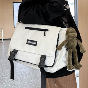 Borsa a tracolla Casual per studenti di grande capacità personalizzata Versatile borsa a tracolla in Nylon in pelle alla moda con lettera nuova <span class=keywords><strong>Messenger</strong></span> - Product Image 5