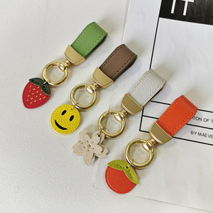 Porte-clés en cuir exquis et créatif, nouveau pendentif pour sac à main, ornement original avec personnalité - Product Image 4