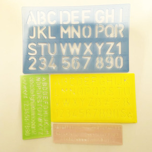 Plantilla de Dibujo de Letras de Plástico, Regla con Plantillas de Letras y Números del Alfabeto Inglés - Product Image 2
