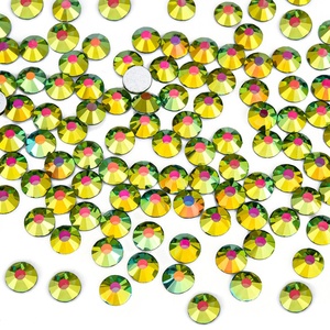 Strass en verre cristal émeraude magique OLeeya SS6-SS30 pour nail art, non thermocollants, à coller, décorations pour ongles - Product Image 2