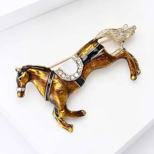 Niche Design Vintage Court Style émail goutte huile diamant galop cheval broche tout assorti - Product Image 4