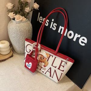 Bolso de hombro a cuadros de moda con estampado de oso de peluche, elegante y versátil bolso con bolsa pequeña - Product Image 4