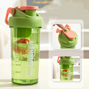 Bouteille d'eau de sport personnalisée 700 ml en PP sans BPA de qualité alimentaire, avec couvercle anti-fuite, écologique, compatible eau bouillante, pour la salle de sport et l'extérieur - Product Image 3