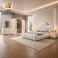 Ensemble de meubles de chambre à coucher pour villa moderne, lit capitonné sur mesure, armoire, coiffeuse et table de chevet pour maisons de luxe