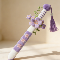 Poupée en peluche personnalisable en forme d'épée de fleurs de pêcher printanières, en matière douce, cadeau compagnon en peluche, vente directe d'usine, vente en gros