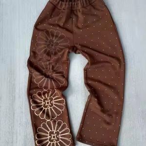 Pantalons de jogging pour hommes, surdimensionnés, à taille élastique, à jambes larges et évasées, avec impression sérigraphique personnalisée et strass, vente en gros - Product Image 3