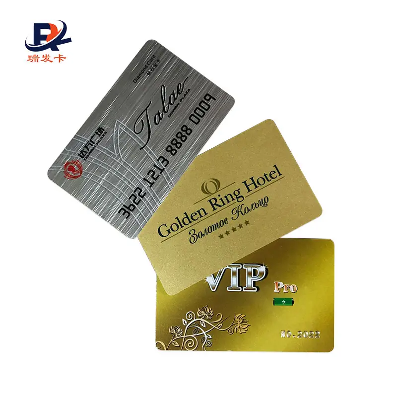 بطاقة عضوية احترافية من فولاذ الكلورايد متعدد الفينيل من Wuhan بطاقة عضوية مخصصة للشخصيات الهامة من البلاستيك بتصميم مصقول