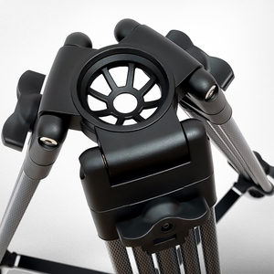 Soporte panorámico profesional trípode cabeza hidráulica fluida trípode de <span class=keywords><strong>fibra</strong></span> de carbono soporte DSLR cámara <span class=keywords><strong>y</strong></span> vídeo 360 trípode para móvil - Product Image 2
