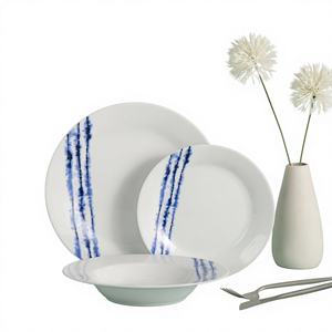 Vajilla Clásica de Porcelana con Motivo Floral, Juego Completo de Platos y Tazones Duraderos para una Cena Elegante, Apto para Microondas y Lavavajillas - Product Image 1