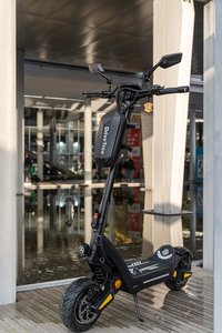 Scooter de 11 Pulgadas con Suspensión Hidráulica Delantera y Trasera, Plegable, con Motor Potente, para Adultos - Product Image 5