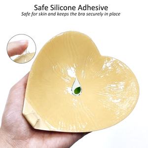 <span class=keywords><strong>Pegatinas</strong></span> Adhesivas para el <span class=keywords><strong>Pecho</strong></span> en Forma de Corazón, Sujetador Invisible sin Tirantes, <span class=keywords><strong>Pegatinas</strong></span> para el <span class=keywords><strong>Pecho</strong></span> sin Costuras para Traje de Baño - Product Image 3
