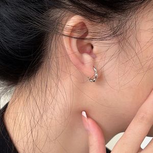S925 Sterling <b>Silver</b> Huggie Earrings For Women Simple Circle Design Everyday Wear 925 <b>Silver</b> <b>Stud</b> Earrings Lightweight Jewelry - Product Image 3