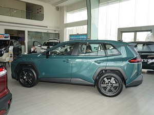 Le <span class=keywords><strong>SUV</strong></span> essence RAV4 2.0L, une nouvelle voiture très vendue en Chine, modèle R18 à cinq places et quatre roues motrices avec un intérieur spacieux. - Product Image 3