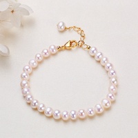 Bracelet en perles d'eau douce blanches en gros, perles presque rondes, chaîne en alliage plaqué or, fournisseur de bijoux, fabrication artisanale sur mesure OEM ODM