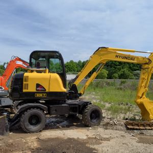 Corée du Sud fabriquée Hyundai Robex 60w pelle sur pneus prix bon marché Mini pelle sur pneus 6 tonnes R60W DX60W - Product Image 6