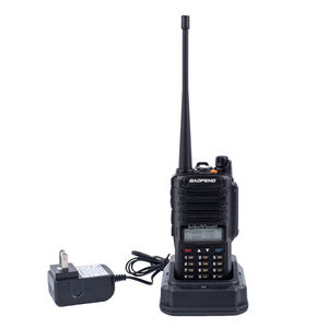 Radio bidirectionnelle UV-9R étanche IP67 double bande pour radioamateurs, portée de 10 km, fonction lampe torche, sortie 5W, 128 canaux, direct usine - Product Image 1