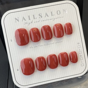 Serie de colores sólidos Prensa en las uñas Rojo Simplicidad Elegante Prensa hecha a mano en las uñas cortas - Product Image 4