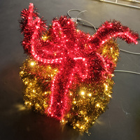 Fabricant chinois Shengyue, vente en gros de boîtes cadeaux de Noël en PVC, décoration lumineuse en forme d'ours, projecteur extérieur IP65, éclairage LED de paysage pour les fêtes