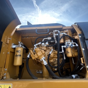 รถขุดตีนตะขาบ Caterpillar 336D ขนาด 36 ตัน รุ่นปี 2024 ปั๊มไฮดรอลิก บุ้งกี๋ขนาด 1.88 เมตร กำลัง 208 กิโลวัตต์ ชั่วโมงการใช้งานต่ำ ให้เช่า - Product Image 4