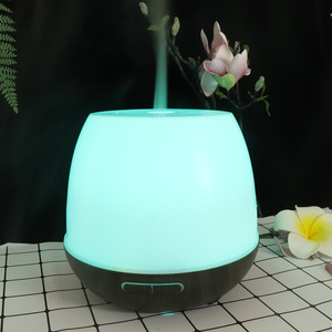 Diffuseur d'arômes à grain de bois 0,5 L, humidificateur ultrasonique avec minuterie pour la maison et le bureau - Product Image 2