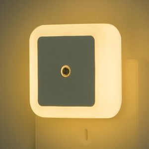 Veilleuse LED à induction intelligente à brancher, carrée, pour chambre à coucher, chevet, couloir, cadeau créatif, colorée, taille moyenne TY-260316-32 - Product Image 4