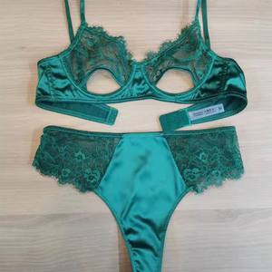 Conjunto de lencería sexy para mujer con perspectiva elástica transpirable de encaje lésbico de alta calidad - Product Image 1