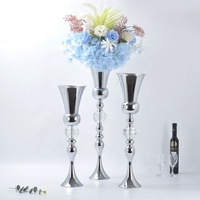 Support de fleurs en métal doré en forme de trompette, vase pour centre de table de mariage, arrangement floral argenté pour allée de mariage