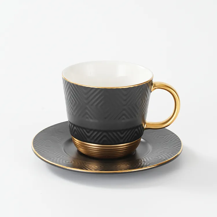 Conjunto de xícara de café expresso de 90 cc com borda dourada de luxo em cores personalizadas, 12 peças, xícara de cerâmica para chá e café, pires e copos de porcelana com caixa de presente