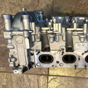 Головка блока цилиндров используется оригинальная для MERCEDES BENZ, часть № 2600109700, 2600107701, Оригинальная OEM - Product Image 1