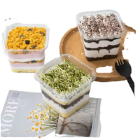 Boîte à dessert carrée transparente en PET, vente en gros d'usine, conteneur en plastique transparent pour gâteaux, mousses, tiramisu, pâtisseries