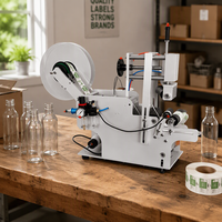 Machine d'étiquetage de bouteilles rondes à corps en alliage électroplaqué, dotée d'un rail coulissant réglable, compatible avec les contenants cylindriques en plastique et en verre