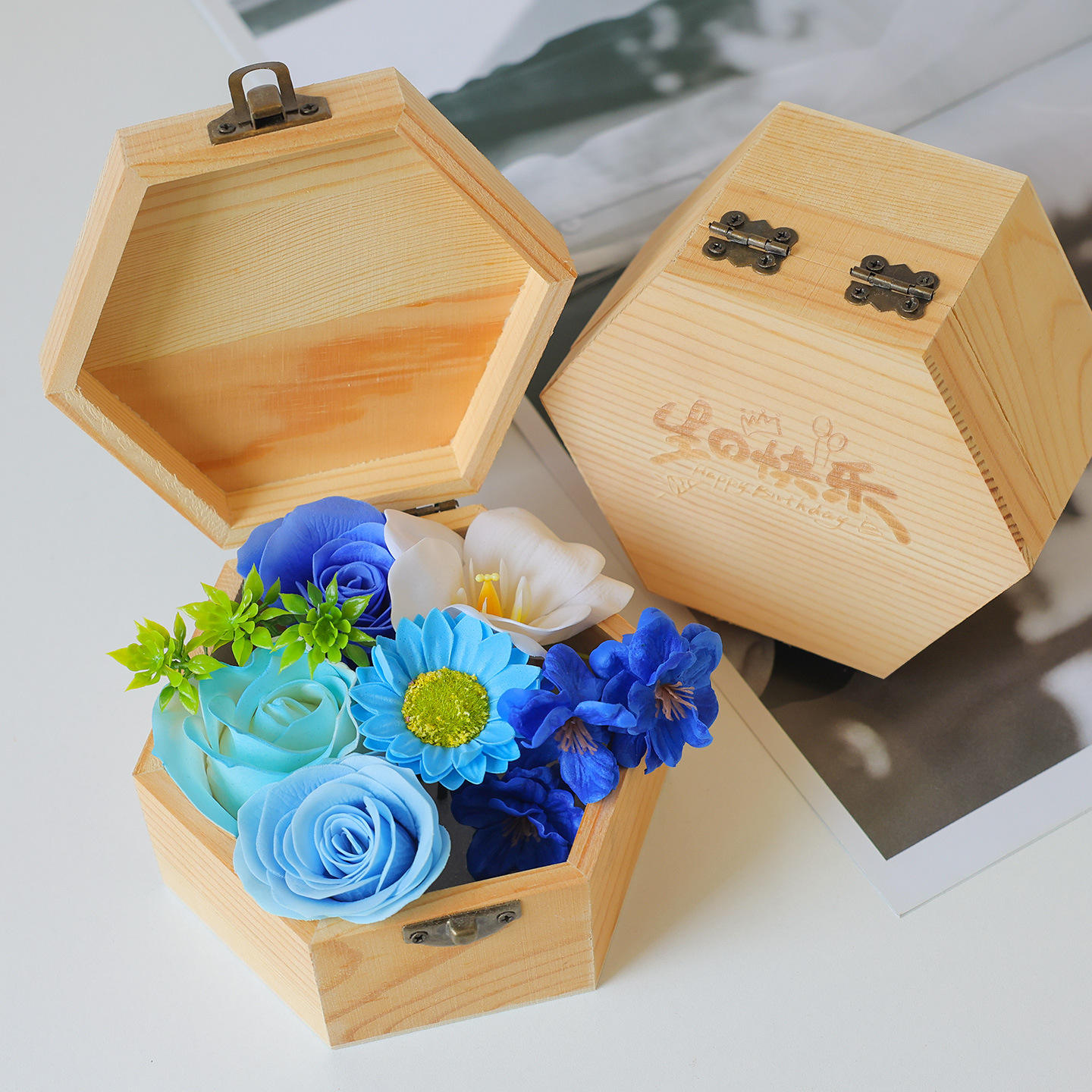 กล่องไม้หกเหลี่ยม-น้ำเงิน