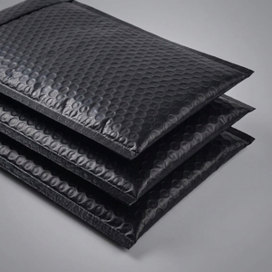 Enveloppes matelassées en polybulle noir mat auto-adhésives pour l'expédition postale et par courrier - Product Image 5