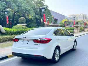 Si bon marché, FCA <span class=keywords><strong>5000</strong></span>$ 2016 Kia K3 1.6L Haute Configuration 6AT, Démarrage du moteur, Toit ouvrant, Volant multifonction, Voitures d'<span class=keywords><strong>occasion</strong></span> - Product Image 4