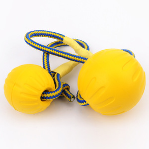 Petdom - Ventes chaudes - Jouets en mousse EVA pour chiens - Ballons à lancer en caoutchouc avec corde - Product Image 1