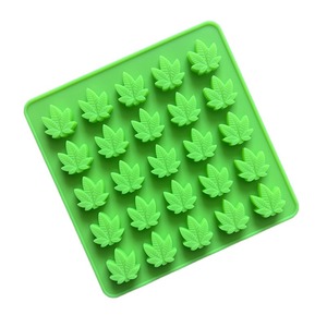 25 Sets Maple Leaf Cannabis Leaf Silicone <b>Molds</b> With Dropper For Chocolate Jelly <b>Cake</b> Baking - Product Image 6