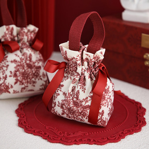 Wedding Candy Box Creative Hand-Painted <strong>Textile</strong> <strong>Packaging</strong> Recyclable Empty Wedding Candy Bag Gift Box with Drawstring - Product Image 2