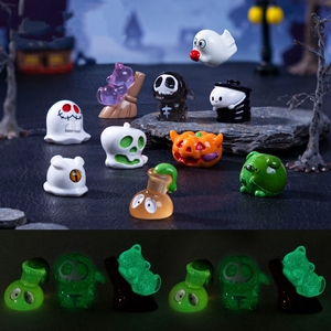 Micro paesaggio di Halloween fai da te decorazione luminosa Mini scheletro di resina zucca fantasma ornamento figurine modello animale - Product Image 3
