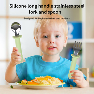 Ensemble cuillère et fourchette pour bébé, manche en silicone de qualité alimentaire, acier inoxydable, couverts antidérapants pour l'apprentissage de la diversification alimentaire - Product Image 3