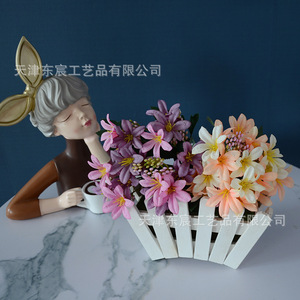 ช่อดอกลิลลี่ประดิษฐ์ 30 ซม. ดอกไม้ผ้าไหม สีชมพู สีเหลือง ของตกแต่งบ้าน อุปกรณ์ประกอบฉากงานแต่งงาน - Product Image 4
