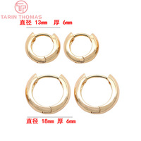Vente en gros de boucles d'oreilles rondes classiques en laiton plaqué or 24 carats, lisses, avec fermoirs à crochet, de qualité supérieure, pour la fabrication de bijoux DIY