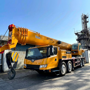 รถเครนเคลื่อนที่ XCMG QY70KA ขนาด 70 ตัน พร้อมบูมไฮดรอลิกแบบยืดหดได้ สำหรับงานก่อสร้าง - Product Image 1