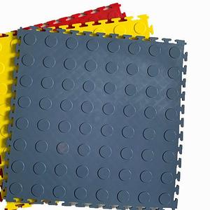 Azulejos de <span class=keywords><strong>piso</strong></span> de garaje autonivelantes de diseño moderno PP vinilo PVC con instalación de bloqueo de clic <span class=keywords><strong>para</strong></span> garajes detallados - Product Image 1