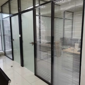 Mampara <span class=keywords><strong>de</strong></span> Vidrio Templado con Rejilla <span class=keywords><strong>de</strong></span> Doble Capa, Pared Divisoria Ignífuga con Borde <span class=keywords><strong>de</strong></span> Aleación <span class=keywords><strong>de</strong></span> Aluminio Esmerilado, Diseño Moderno Personalizado <span class=keywords><strong>para</strong></span> Oficina - Product Image 1