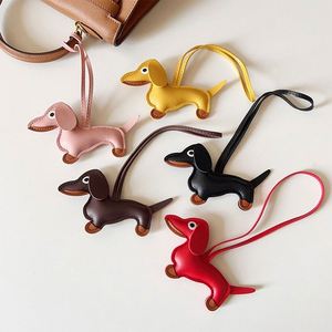 Porte-clés Teckel en Cuir PU Tendance, Breloque de Sac de Créateur, Porte-clés Chien, Accessoires de Décoration de Sac de Luxe - Vente Flash - Product Image 6