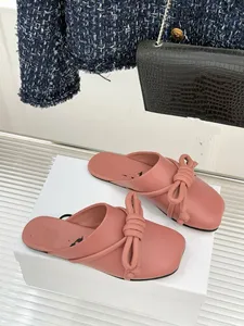 Mules de Plataforma de Cuero Genuino con Detalle de Lazo de Diseñador de Lujo de Alta Calidad - Zapatos Planos Cerrados sin Talón para Mujer, Ideales para la Oficina y el Uso Diario - Product Image 4