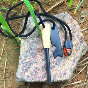 <span class=keywords><strong>Kit</strong></span> de démarrage de feu de survie en ferrocerium avec manche en bois percé - Product Image 5