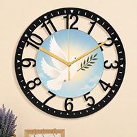 Horloge murale silencieuse à quartz en fer forgé, motif colombe de la paix, personnalisable, en stock, pour la décoration intérieure à thème religieux en gros
