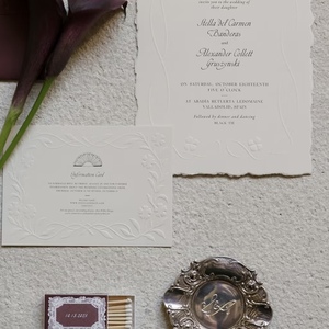 Invitaciones de Boda con Impresión Digital Personalizada en Color Vainilla, con Relieve Floral, Papel Offset, Logotipo en Relieve, Tarjetas de Boda - Product Image 2